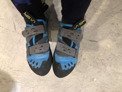 【好玩地點】 假日帶媽媽去哪玩？室內攀岩初體驗 台中Dapro室內攀岩場(教練確保50分鐘) 3